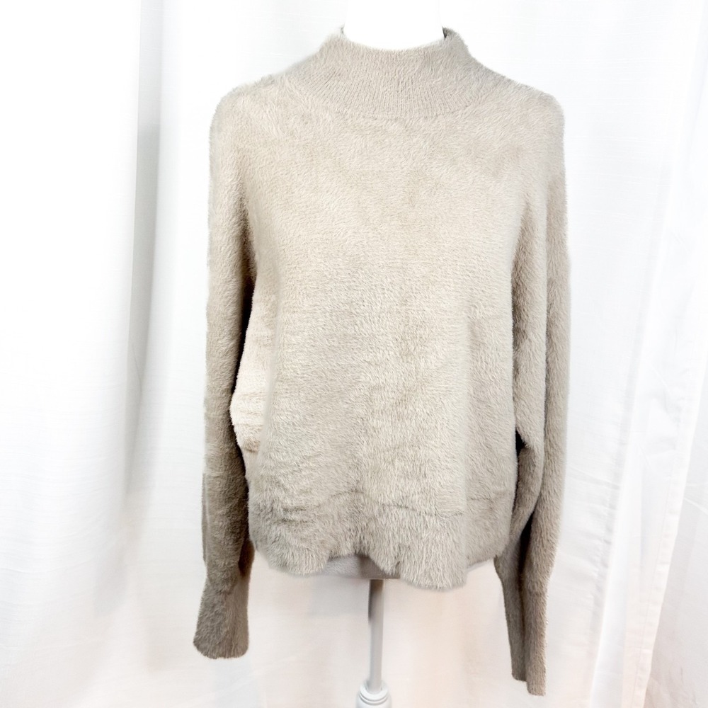 Bailey 44 Sweater XL Beige Fuzzy Eyelash Mock Neck Pullover Snap Sleeve